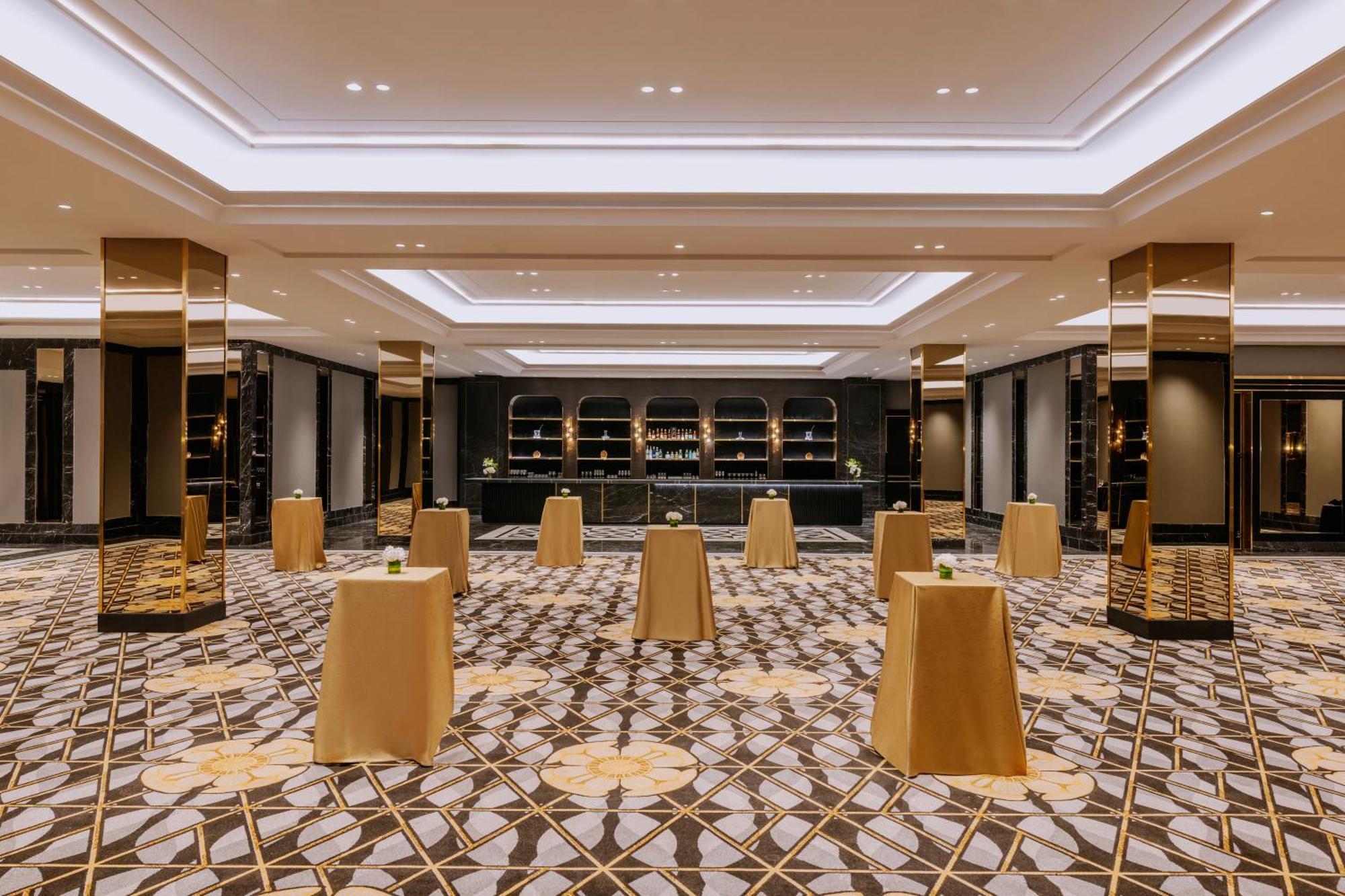 Fairmont 5* Bombay